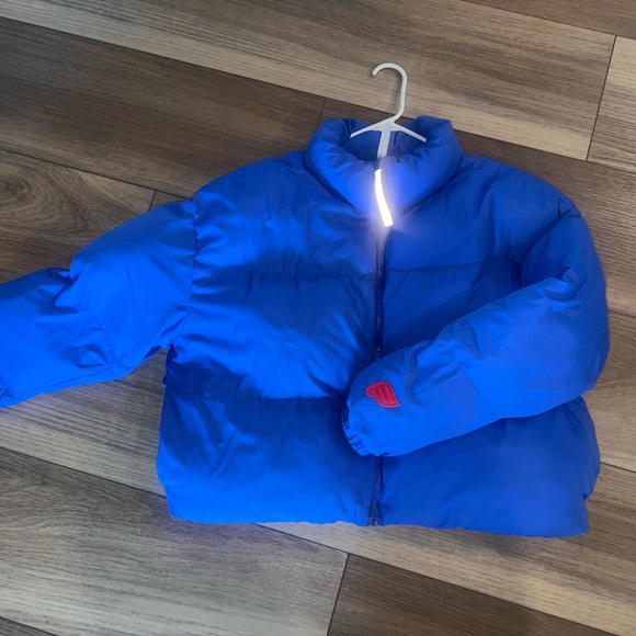 Fabletics Blue Puffer Jacket - Picture 2 of 2